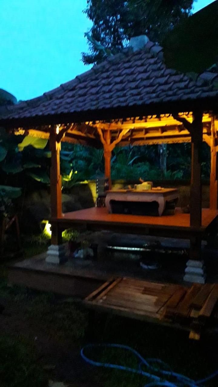 D'sari Undisan Homestay *